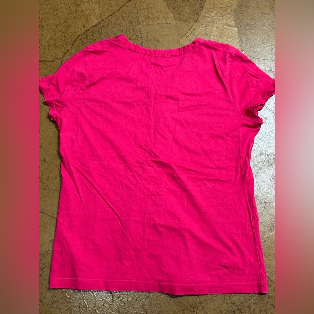 Size Large Van Heusen Women's Fuchsia Button-Front Blouse - Picture 2 of 9
